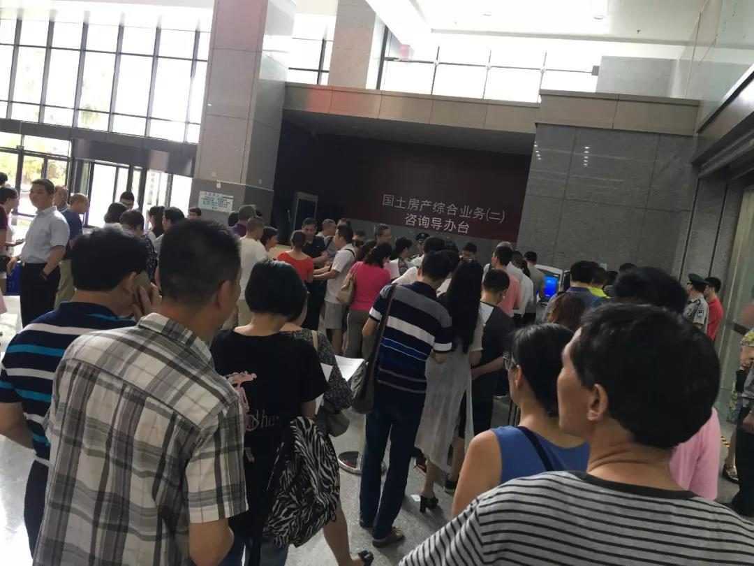 我市提前恢复暂停的住房公积金业务